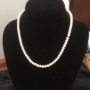 Indonesian freshwater pearls (costume jewelry)